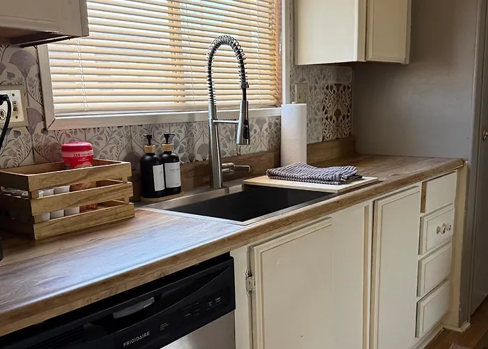 3 Bedroom Havasu House- Boat & Pet-friendly Holiday home
